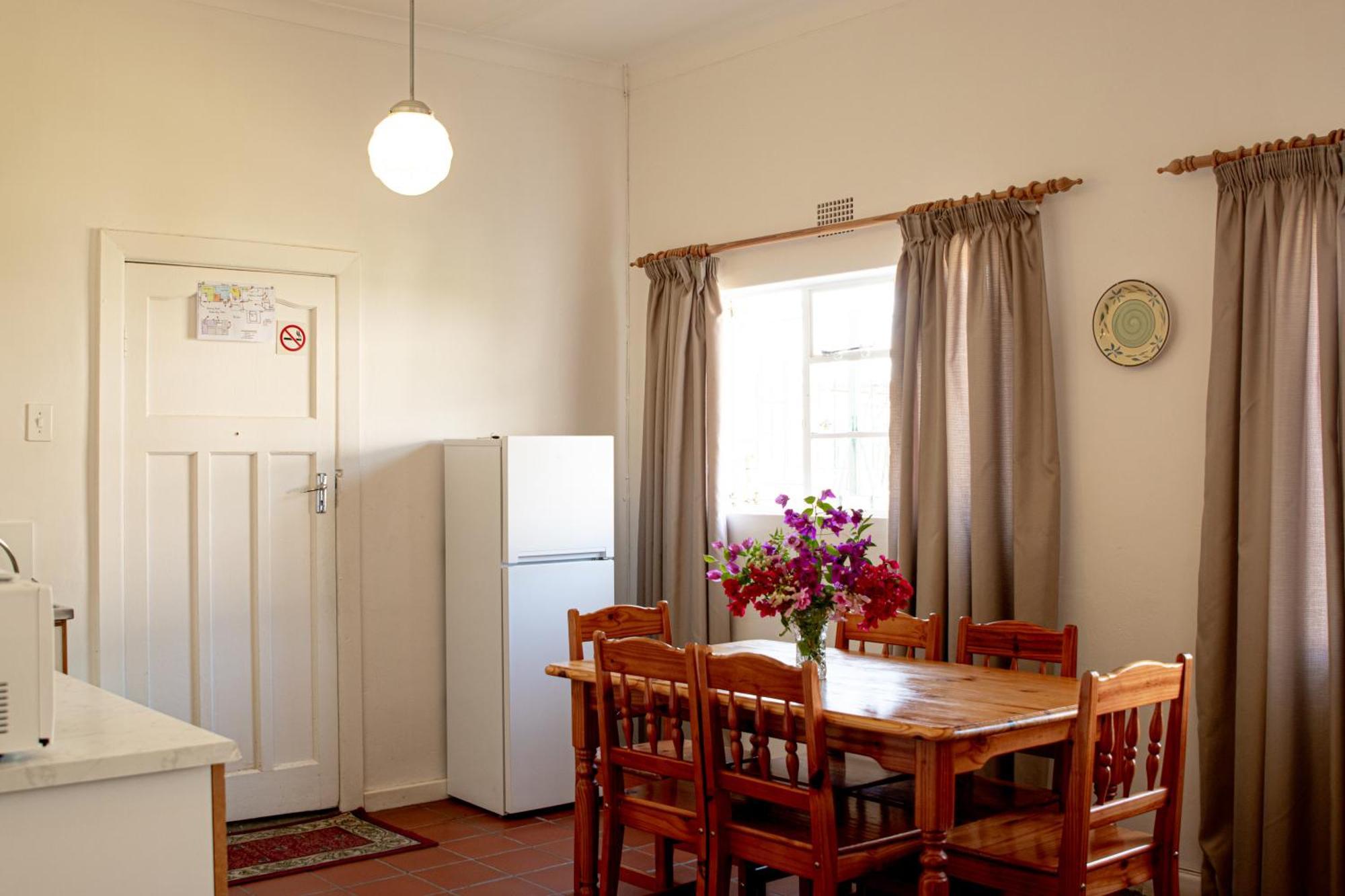 4 Rothman Street B&B Graaff Reinet Exterior photo